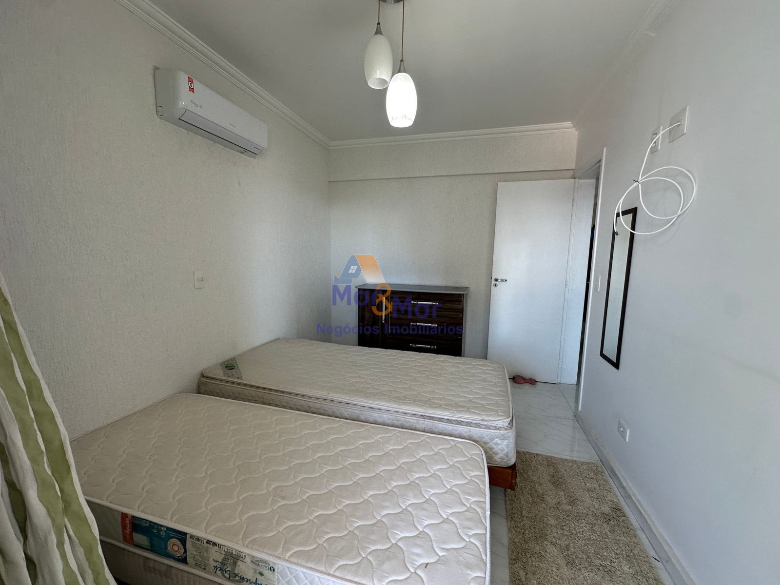 Apartamento na Praia das Astúrias, Guarujá - SP