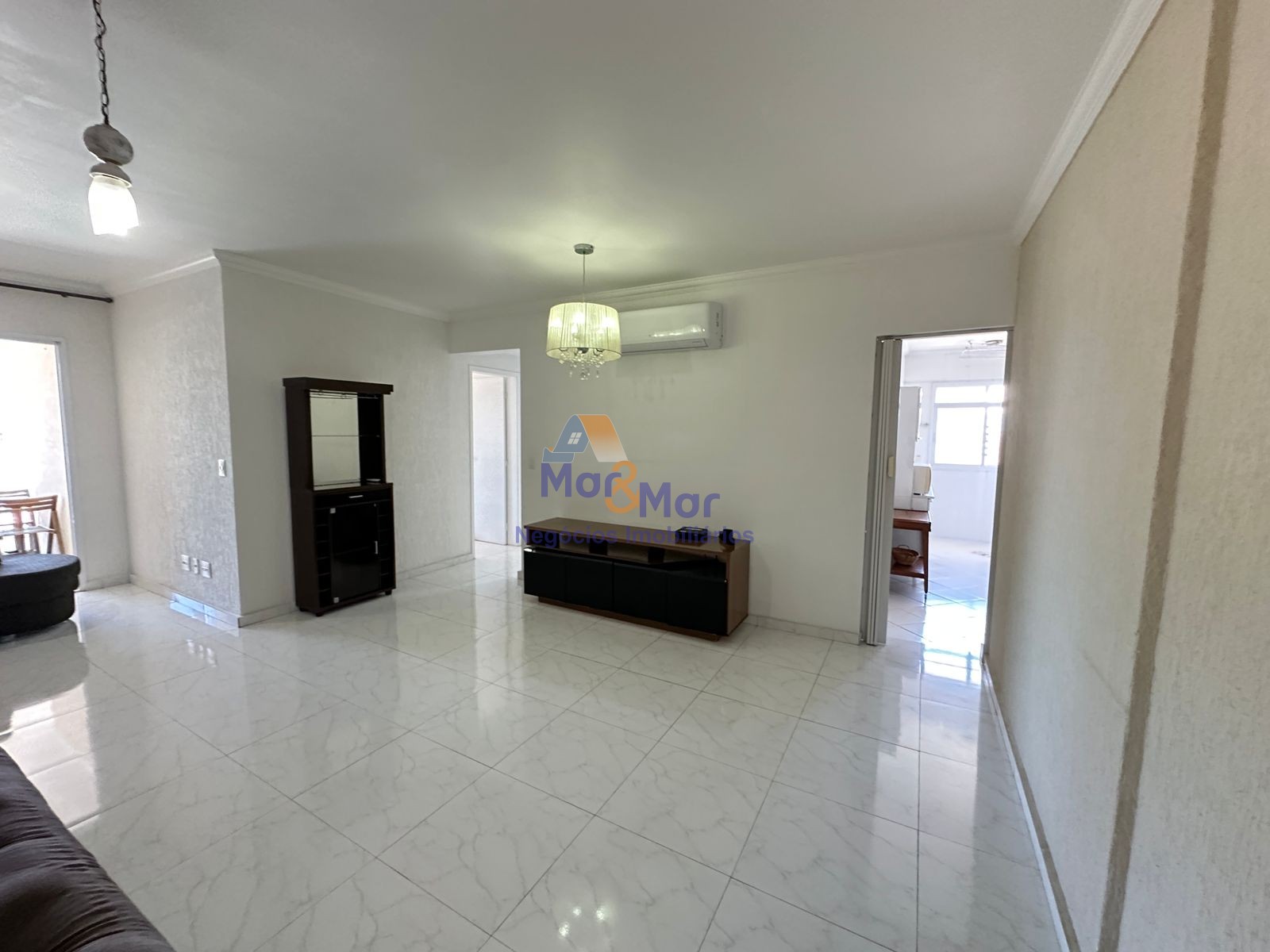 Apartamento na Praia das Astúrias, Guarujá - SP