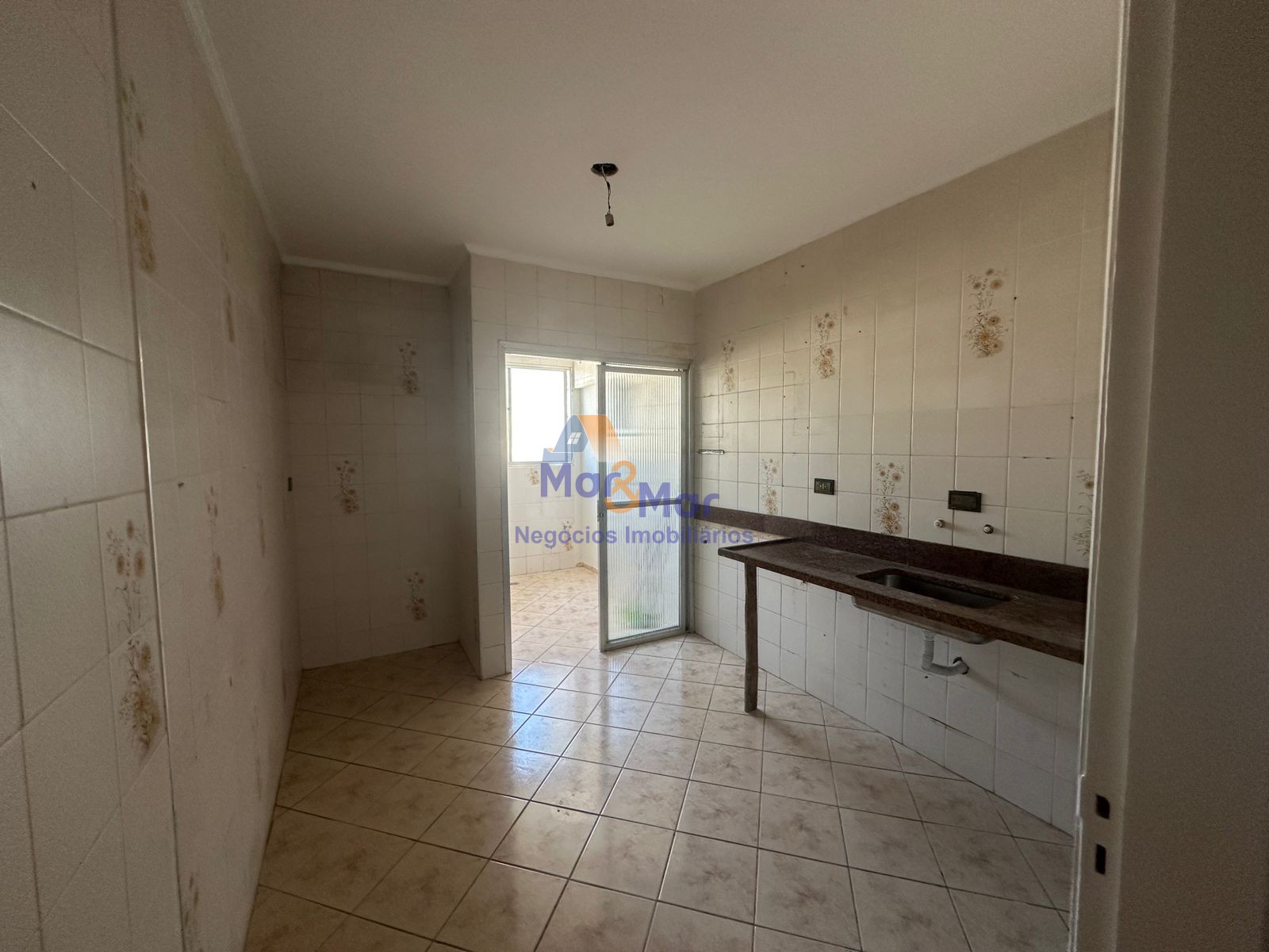 Apartamento na Praia da Enseada, Guarujá - SP