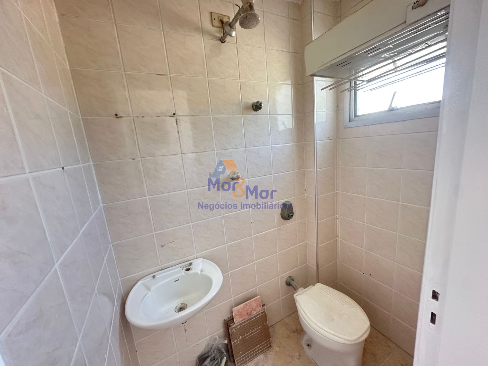 Apartamento na Praia da Enseada, Guarujá - SP