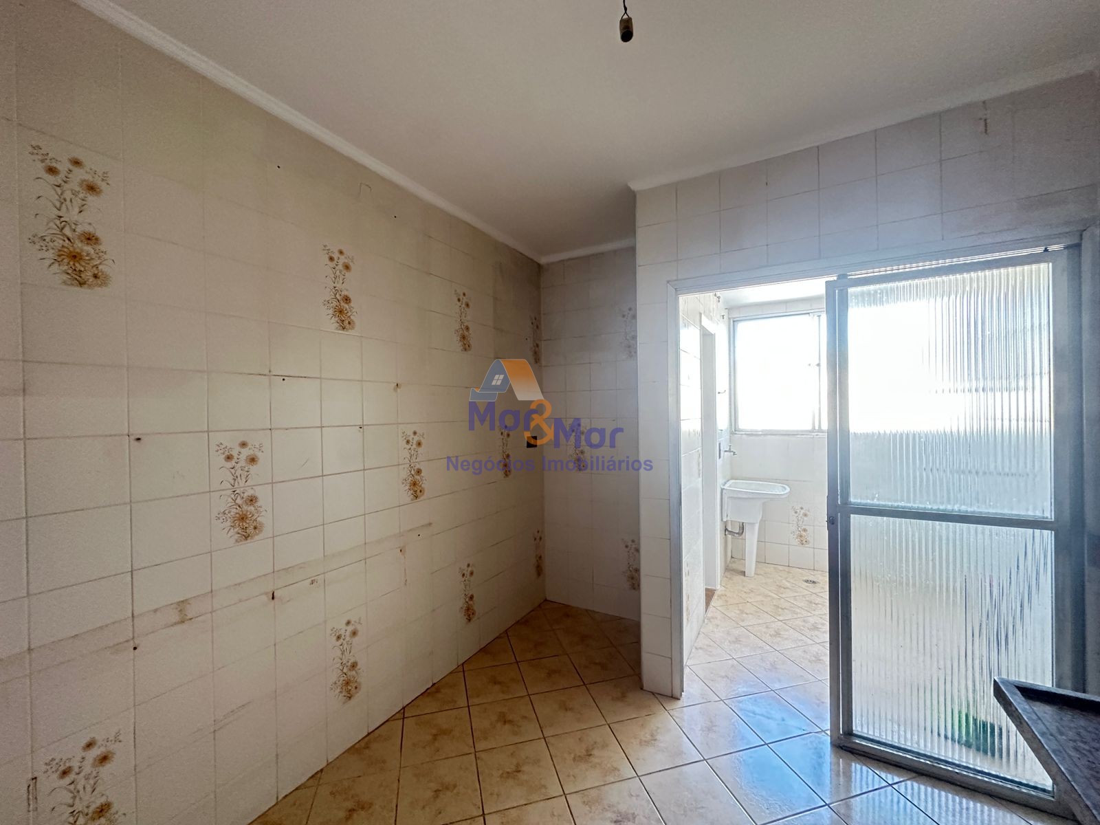 Apartamento na Praia da Enseada, Guarujá - SP