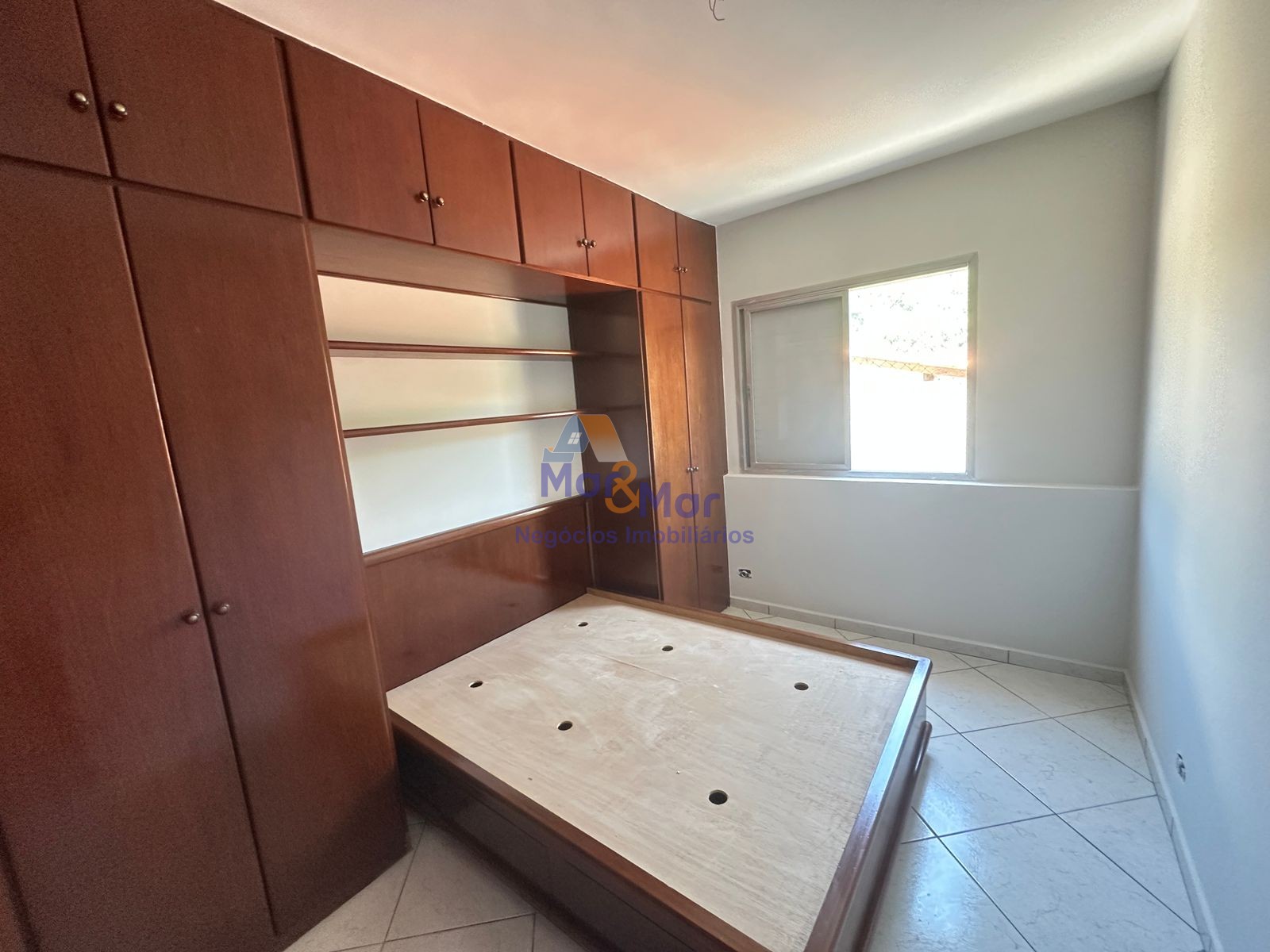 Apartamento na Praia da Enseada, Guarujá - SP