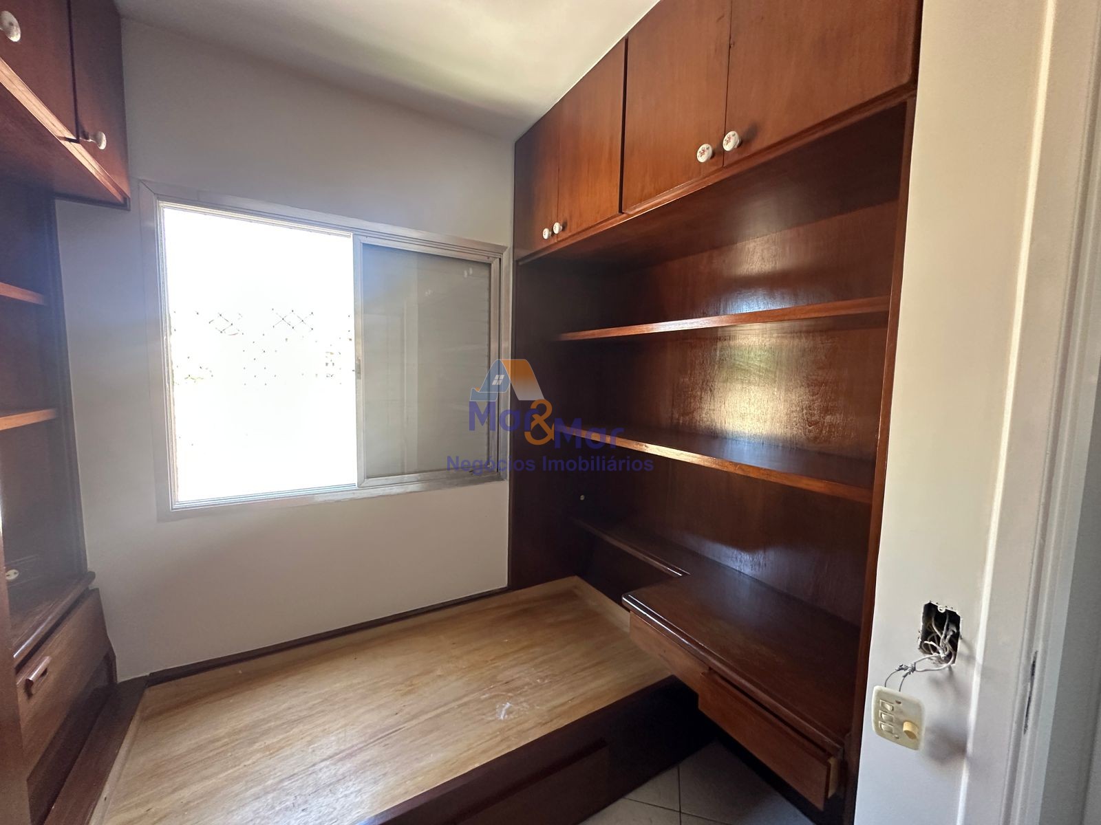 Apartamento na Praia da Enseada, Guarujá - SP