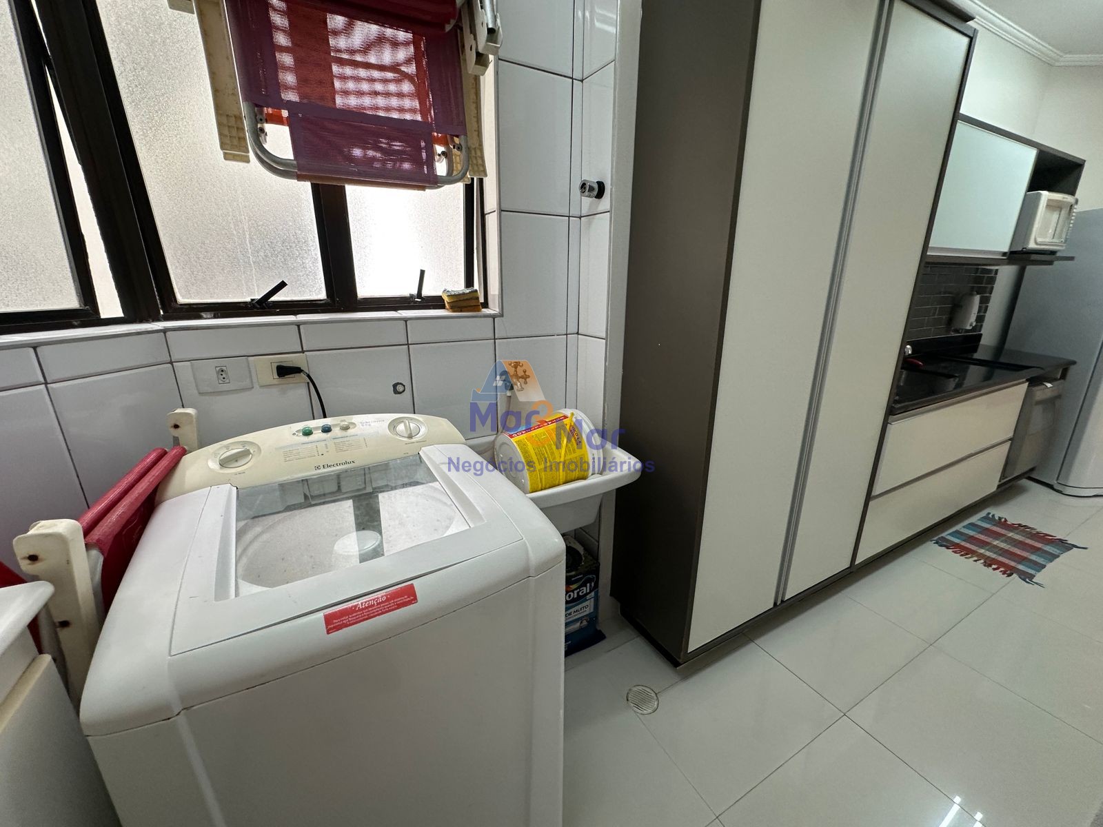 Apartamento na Praia da Enseada, Guarujá - SP