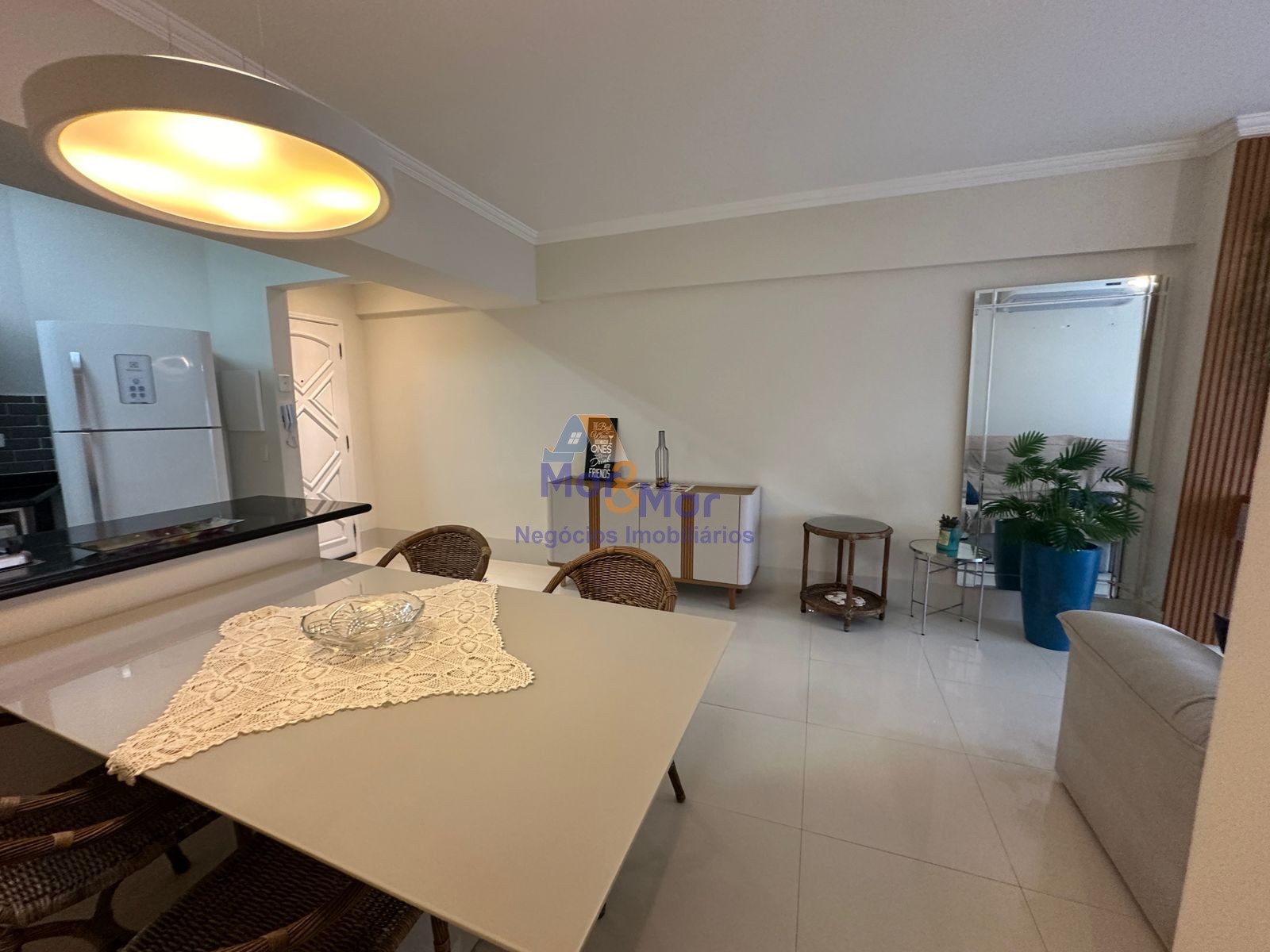 Apartamento na Praia da Enseada, Guarujá - SP