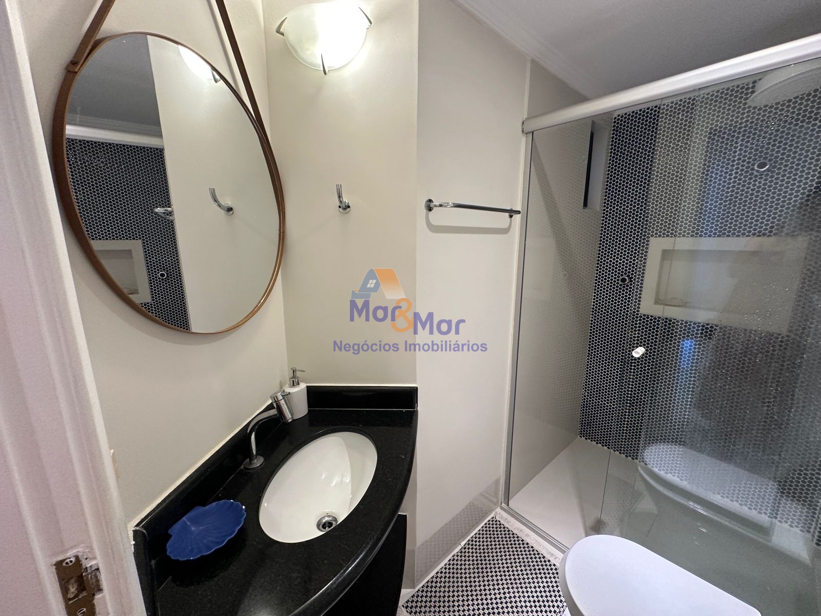 Apartamento na Praia da Enseada, Guarujá - SP