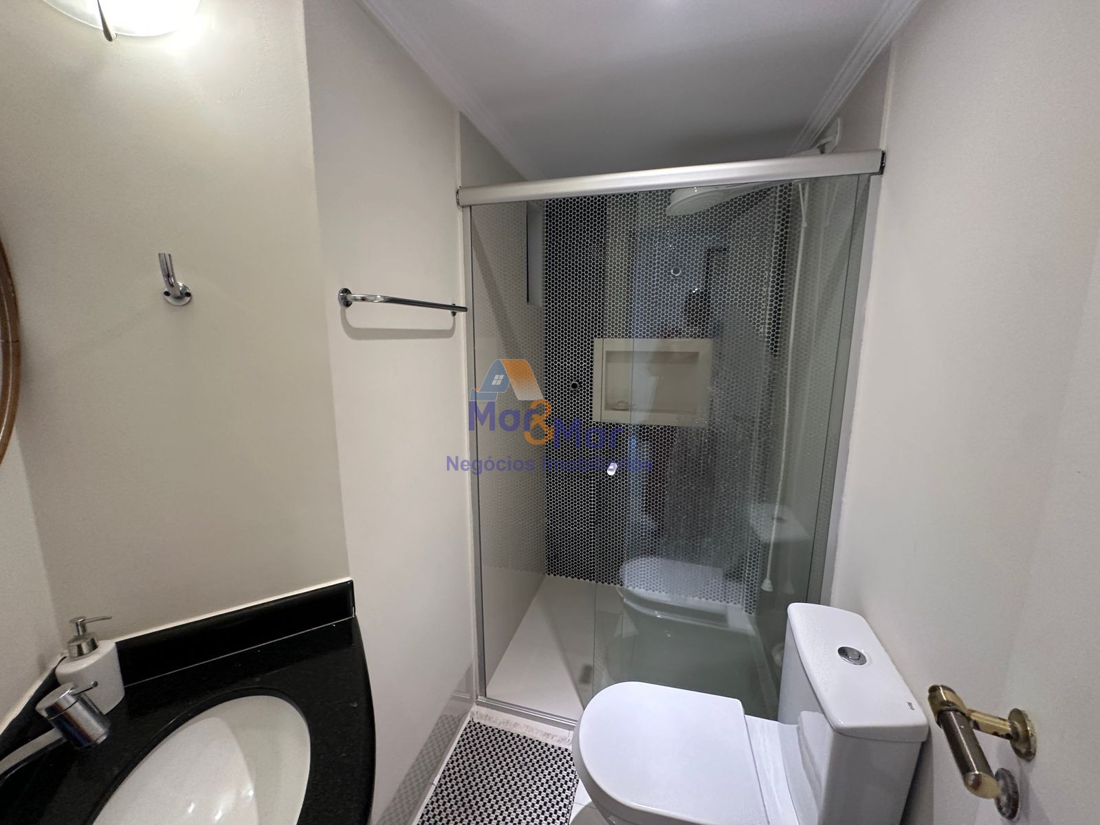 Apartamento na Praia da Enseada, Guarujá - SP