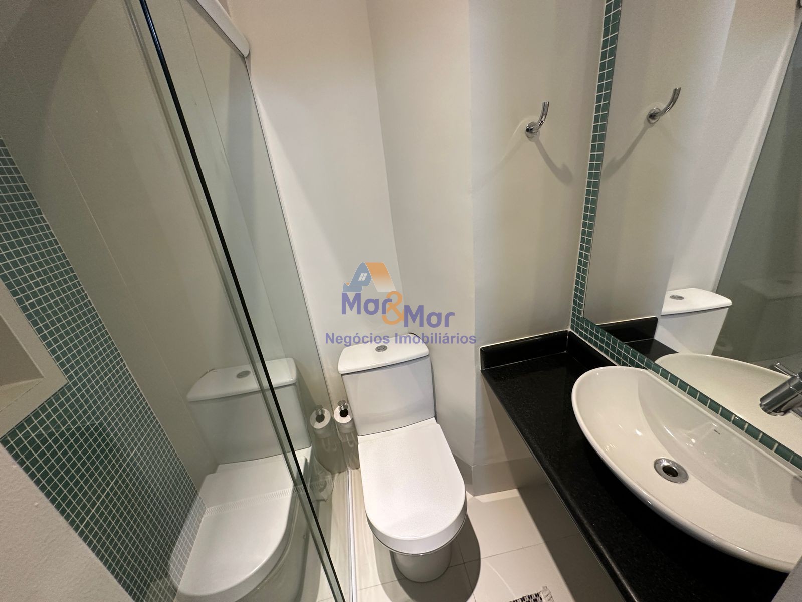 Apartamento na Praia da Enseada, Guarujá - SP