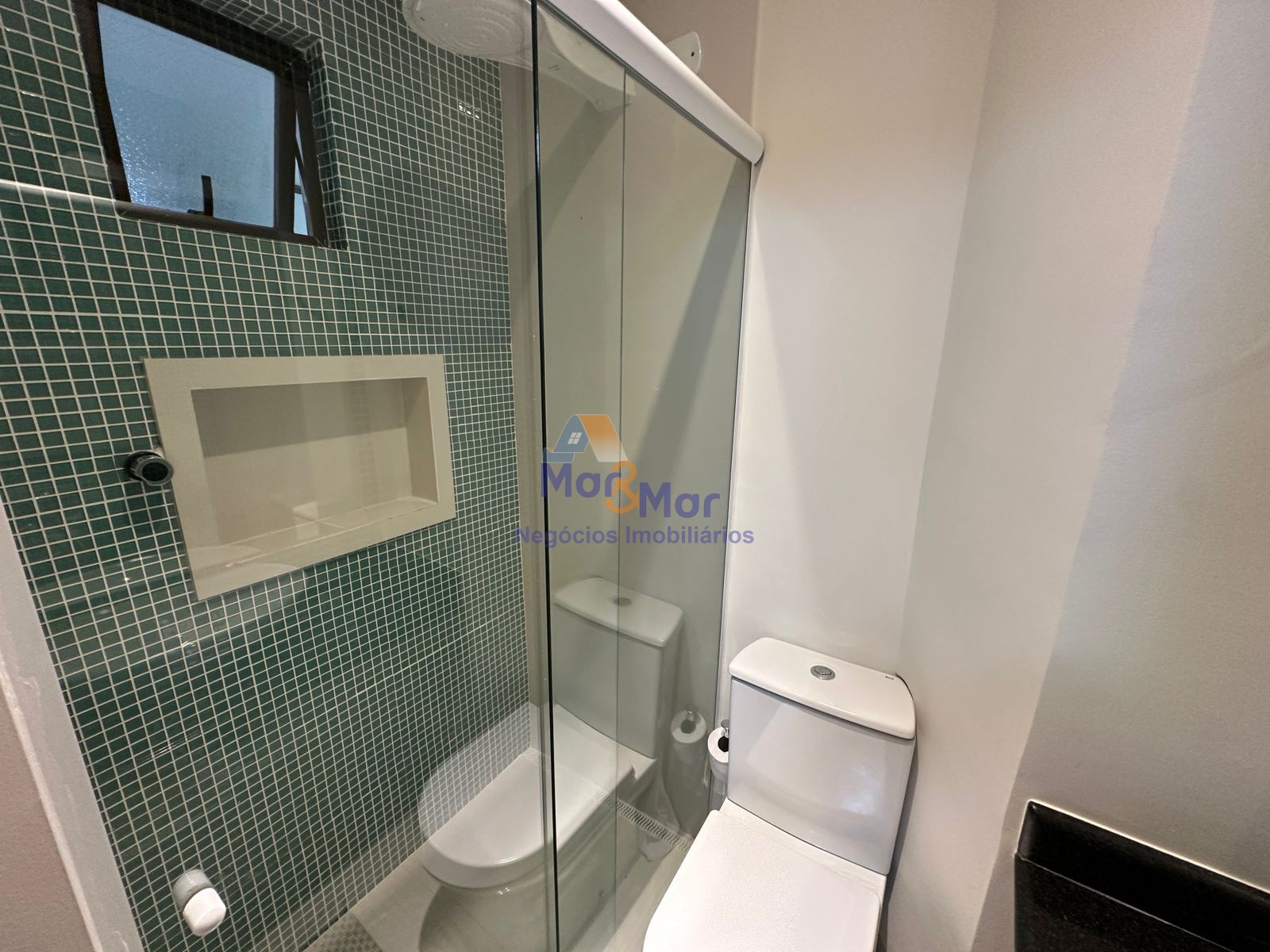 Apartamento na Praia da Enseada, Guarujá - SP