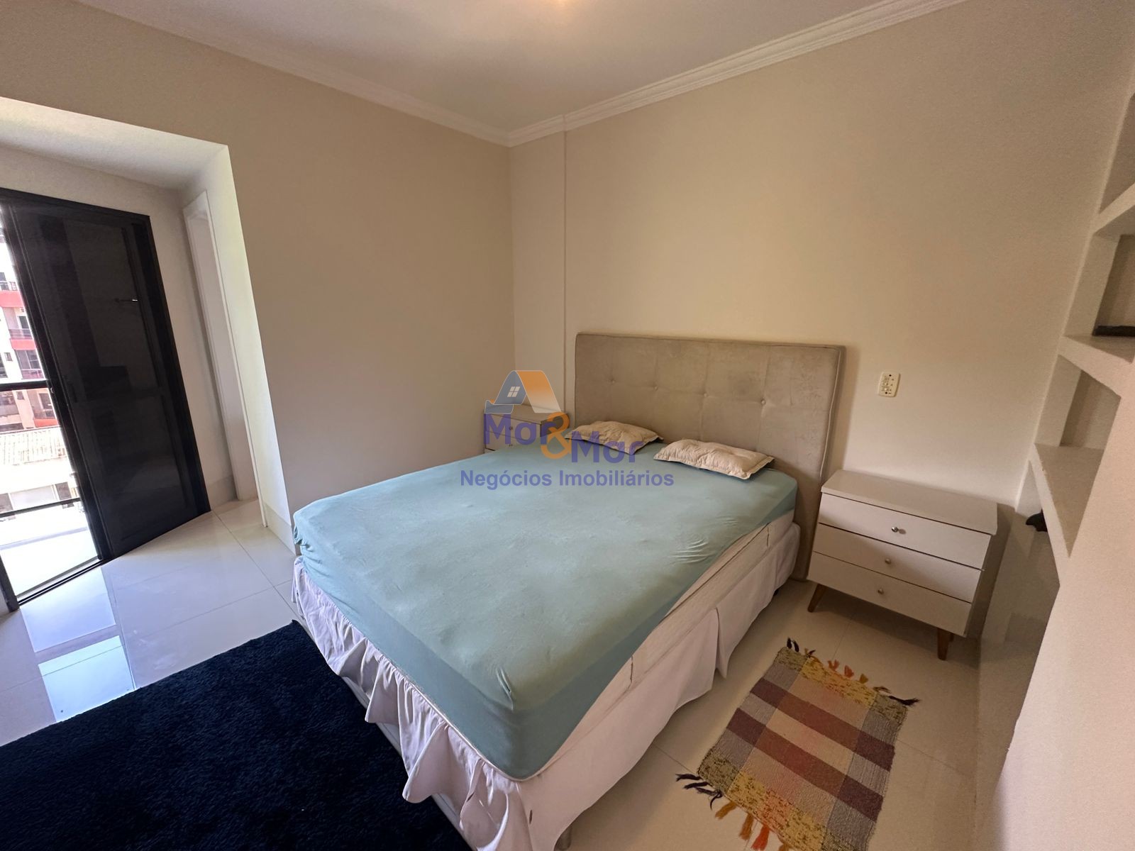 Apartamento na Praia da Enseada, Guarujá - SP