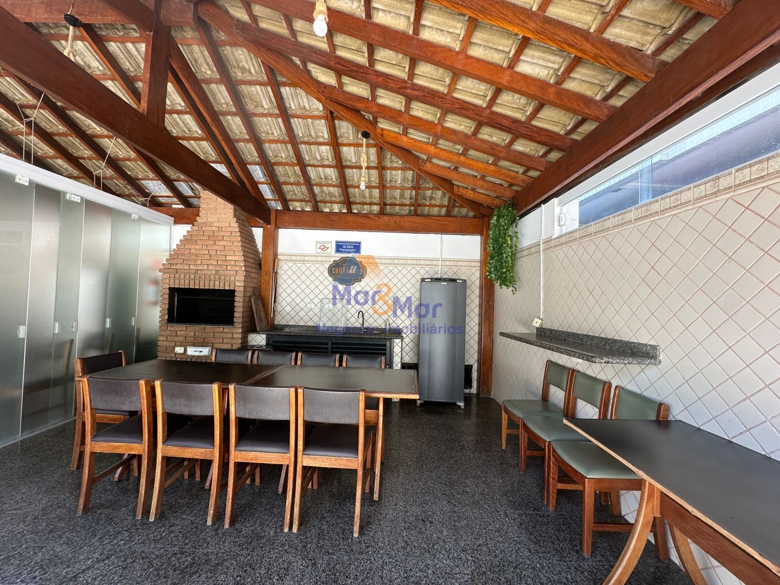 Apartamento na Praia da Enseada, Guarujá - SP