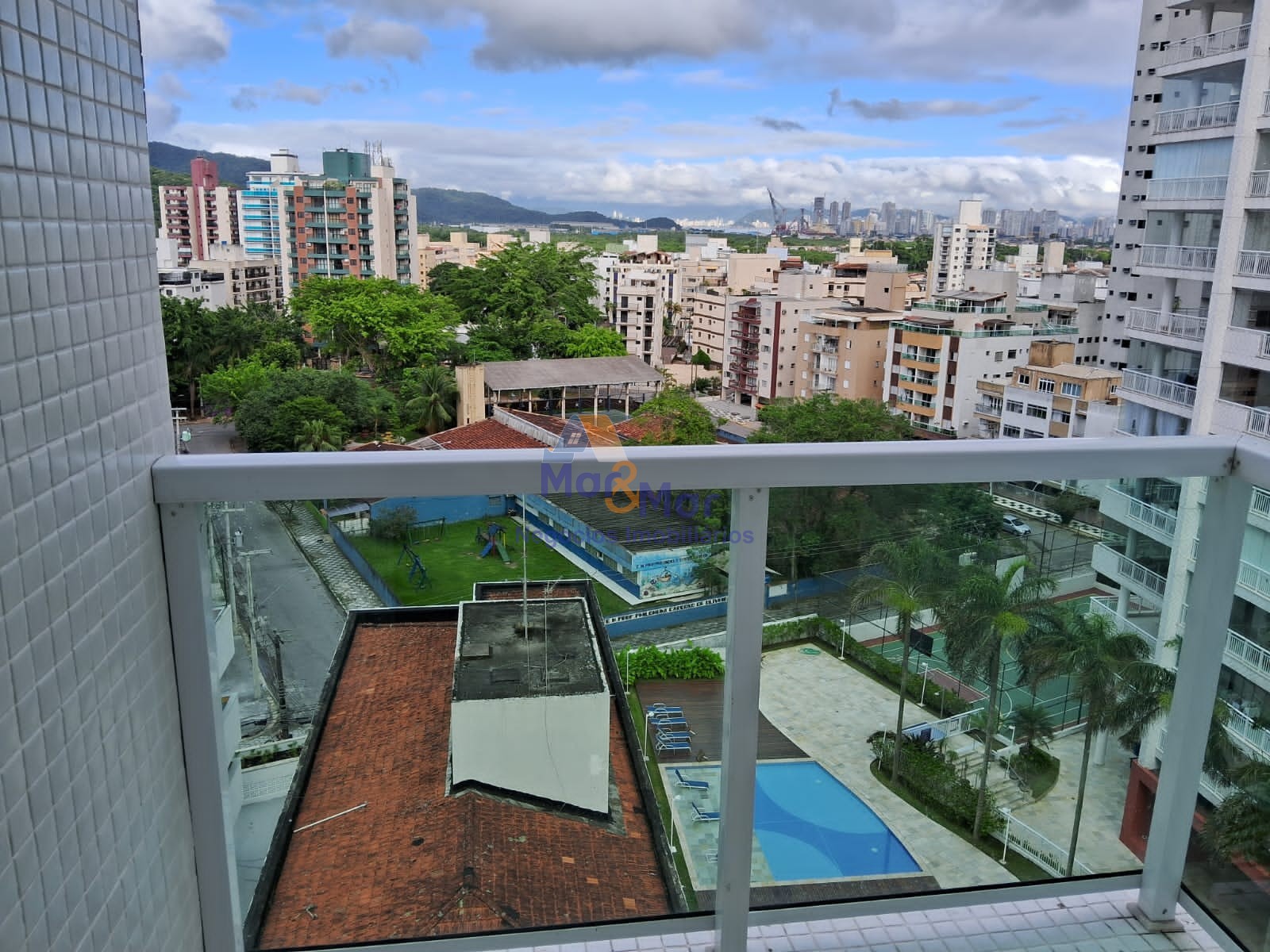 Apartamento na Praia das Astúrias, Guarujá - SP