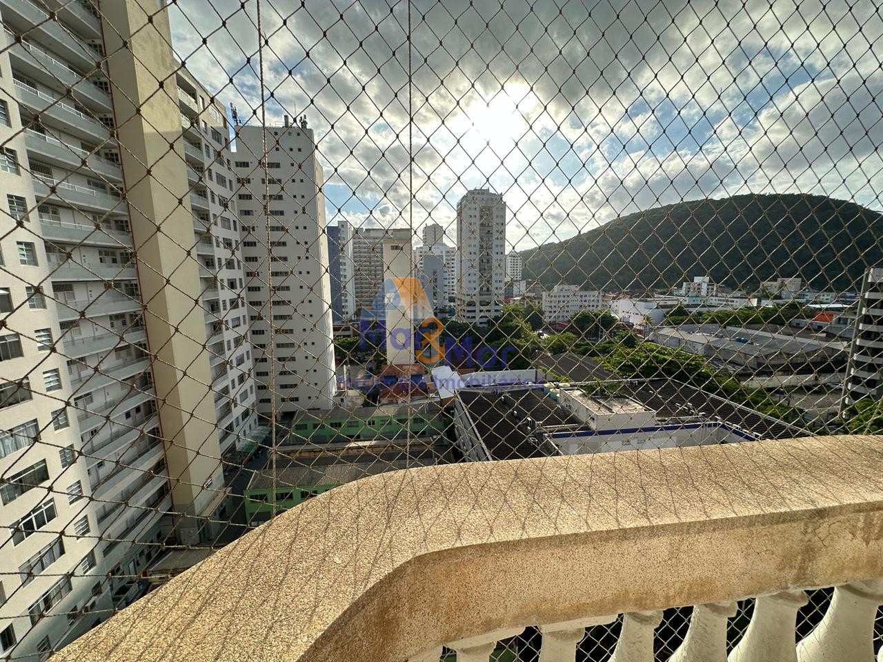 Apartamento na Praia das Pitangueiras, Guarujá - SP