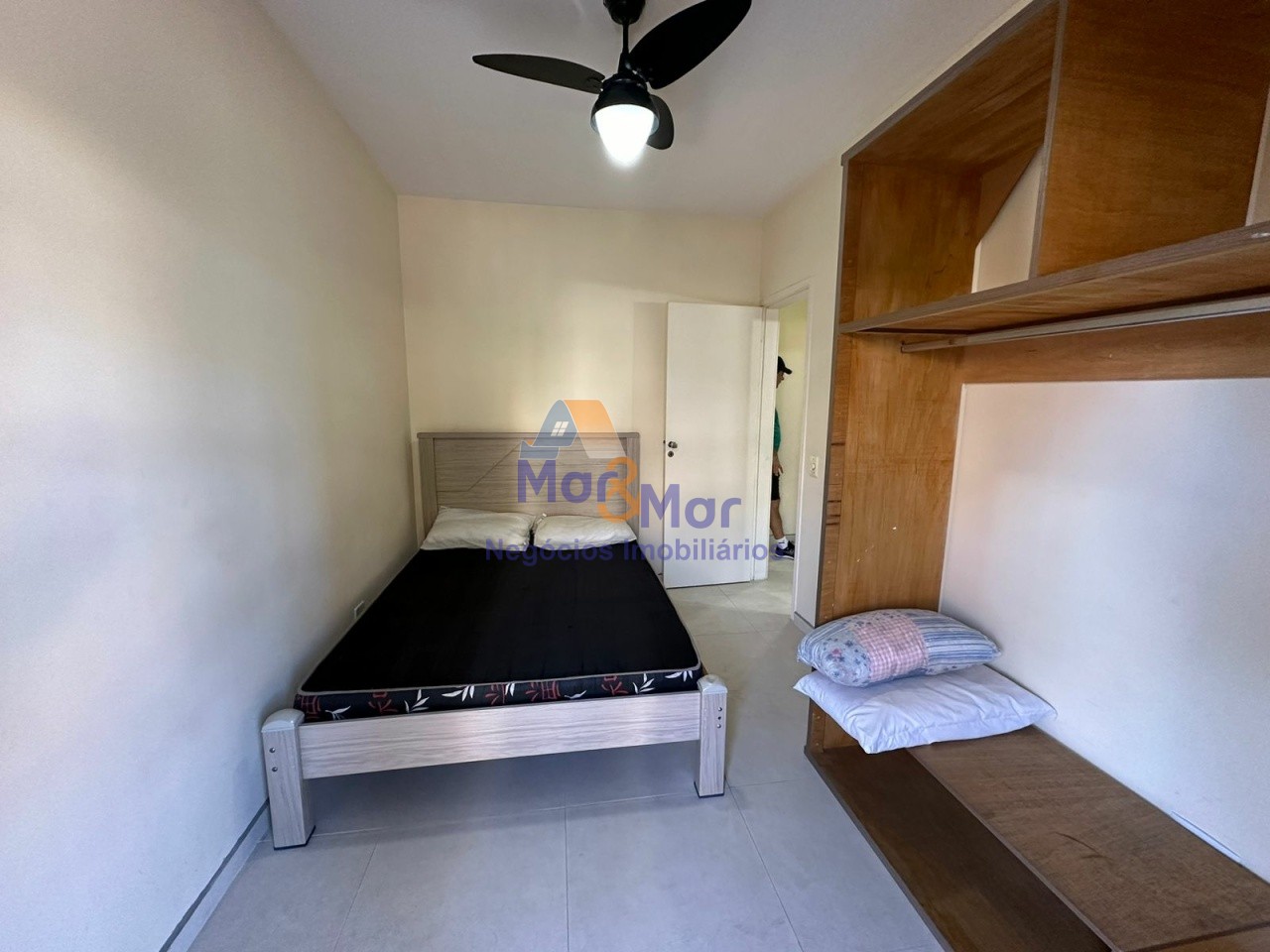Apartamento na Praia da Enseada, Guarujá - SP