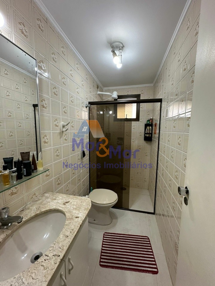 Apartamento na Praia da Enseada, Guarujá - SP