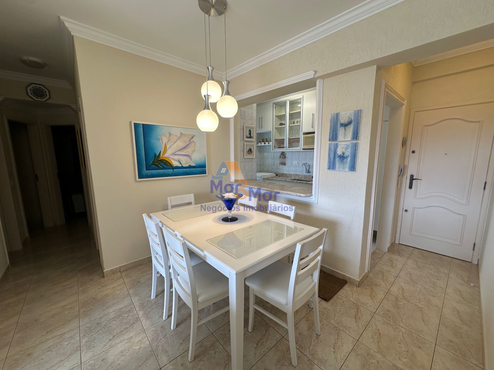 Apartamento na Praia da Enseada, Guarujá - SP