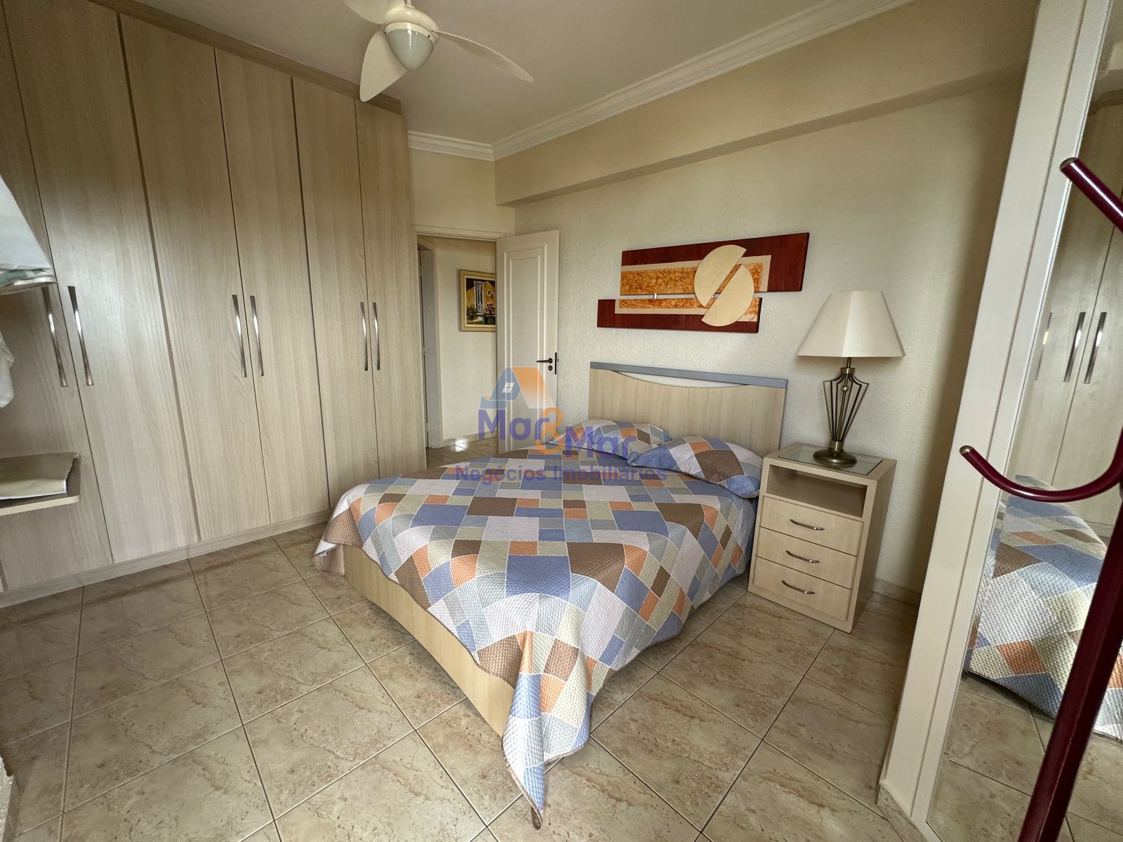 Apartamento na Praia da Enseada, Guarujá - SP