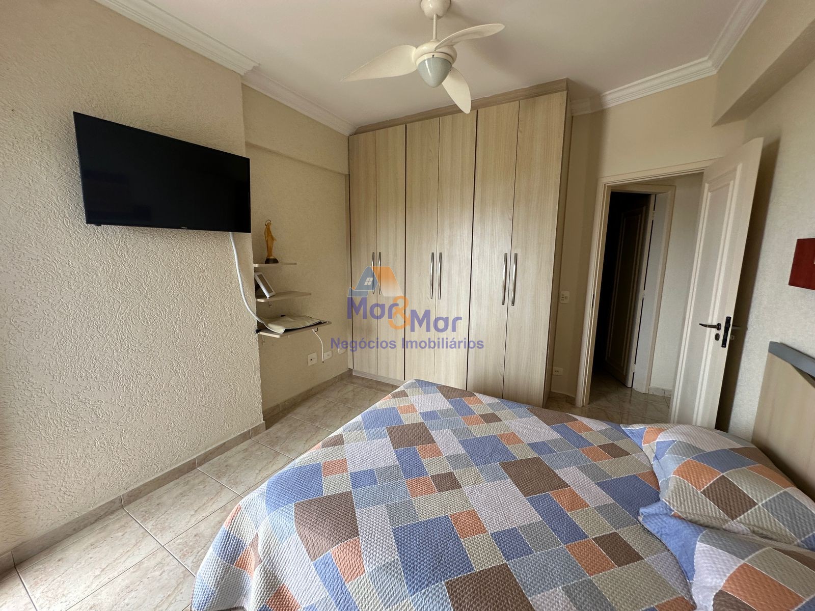 Apartamento na Praia da Enseada, Guarujá - SP