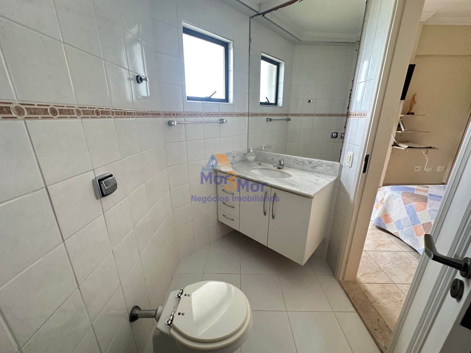 Apartamento na Praia da Enseada, Guarujá - SP