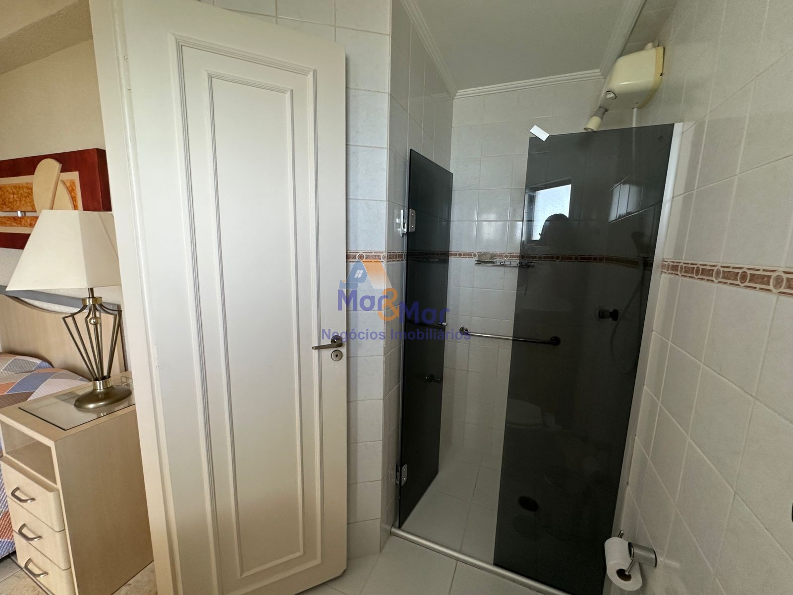 Apartamento na Praia da Enseada, Guarujá - SP