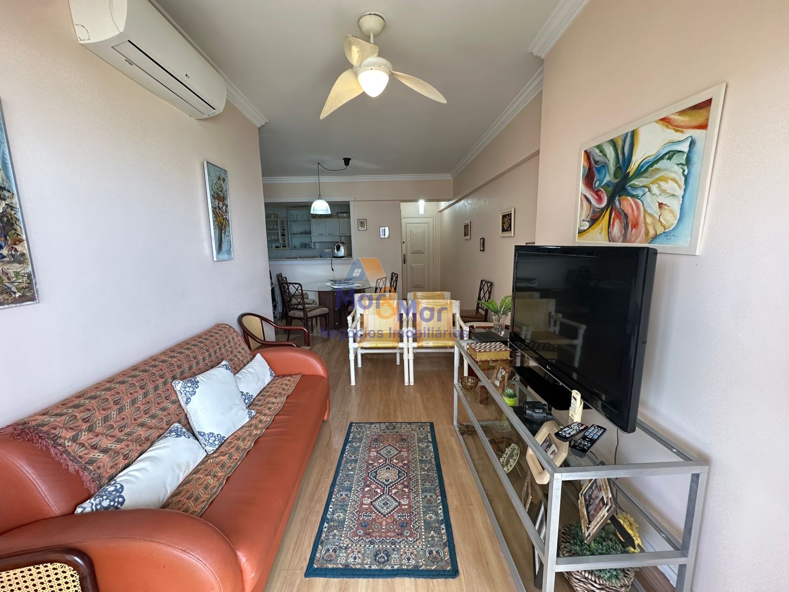 Apartamento na Praia da Enseada, Guarujá - SP