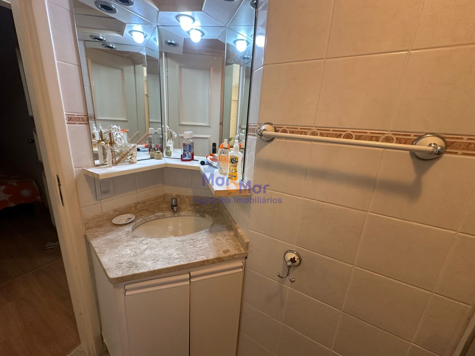 Apartamento na Praia da Enseada, Guarujá - SP