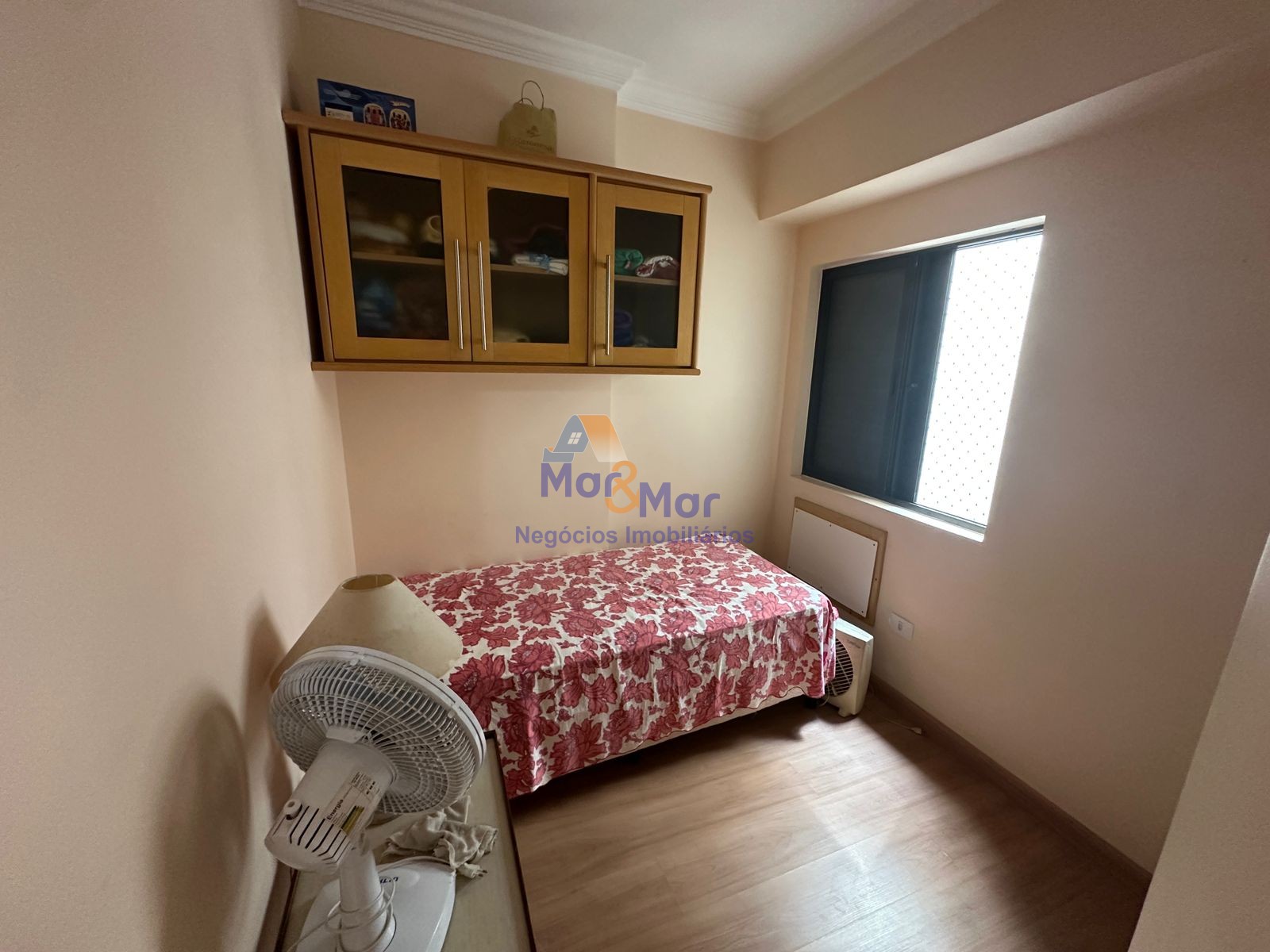 Apartamento na Praia da Enseada, Guarujá - SP