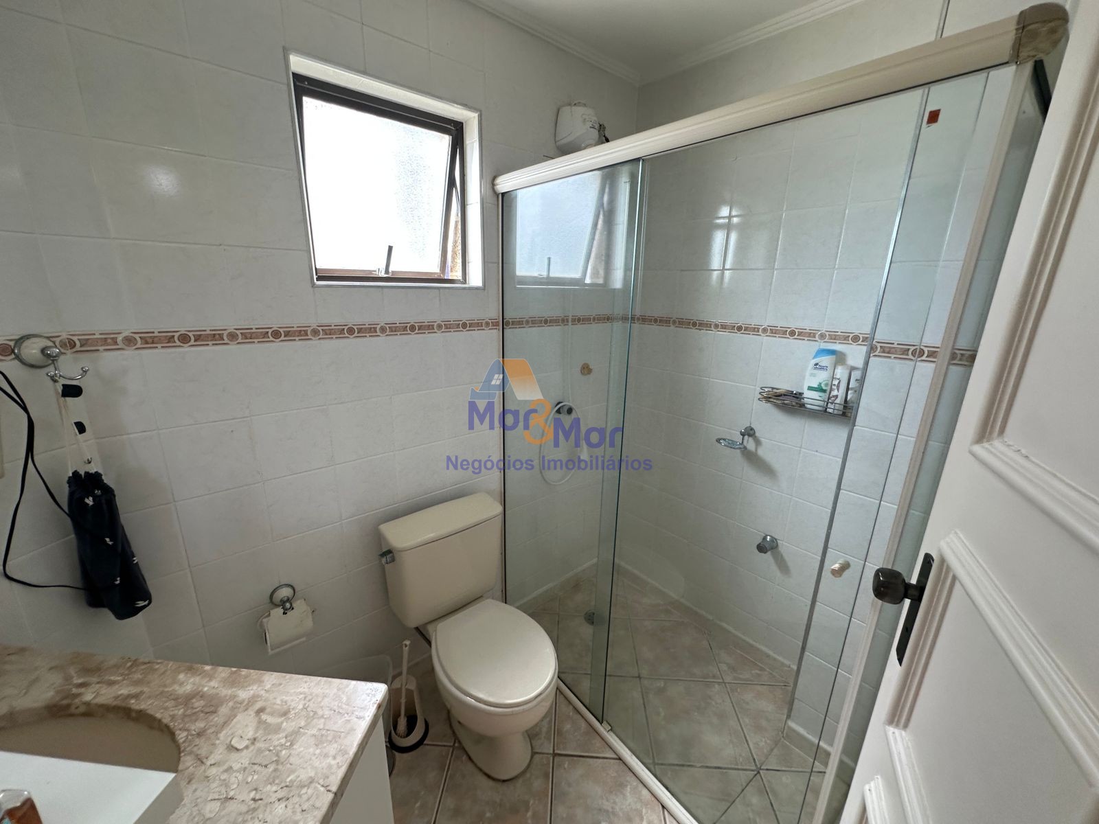 Apartamento na Praia da Enseada, Guarujá - SP