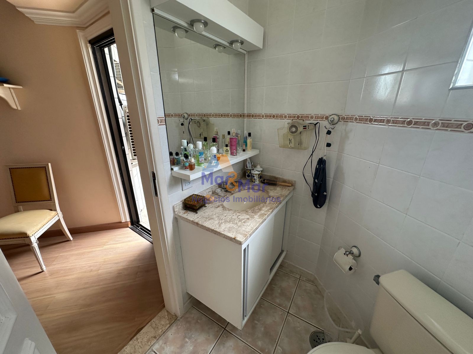 Apartamento na Praia da Enseada, Guarujá - SP