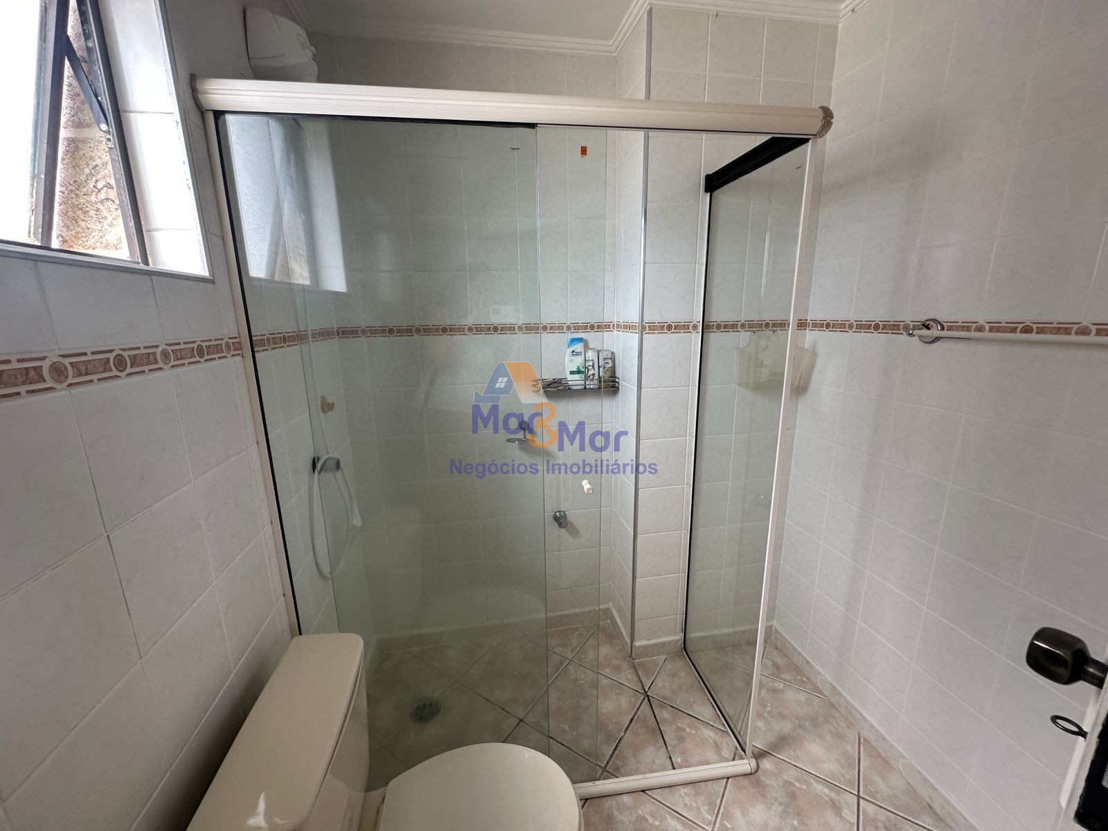 Apartamento na Praia da Enseada, Guarujá - SP