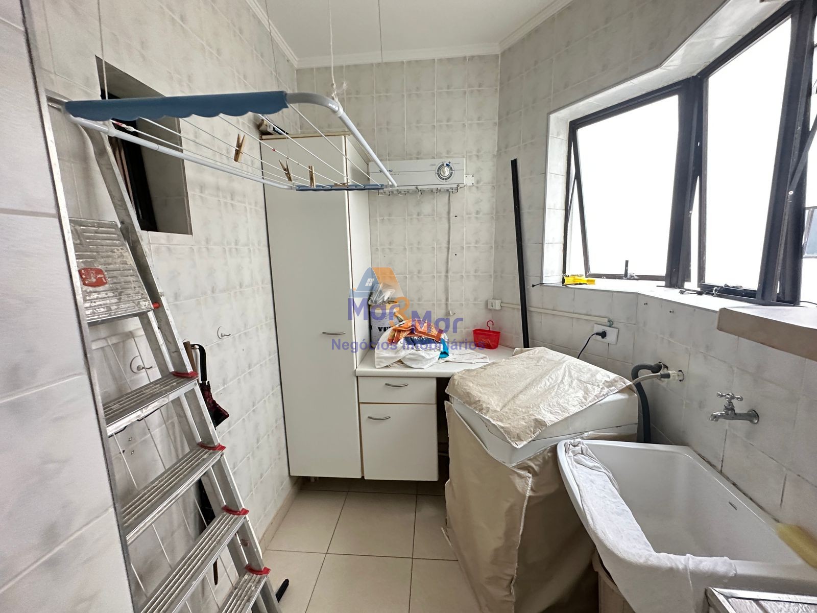 Apartamento na Praia da Enseada, Guarujá - SP
