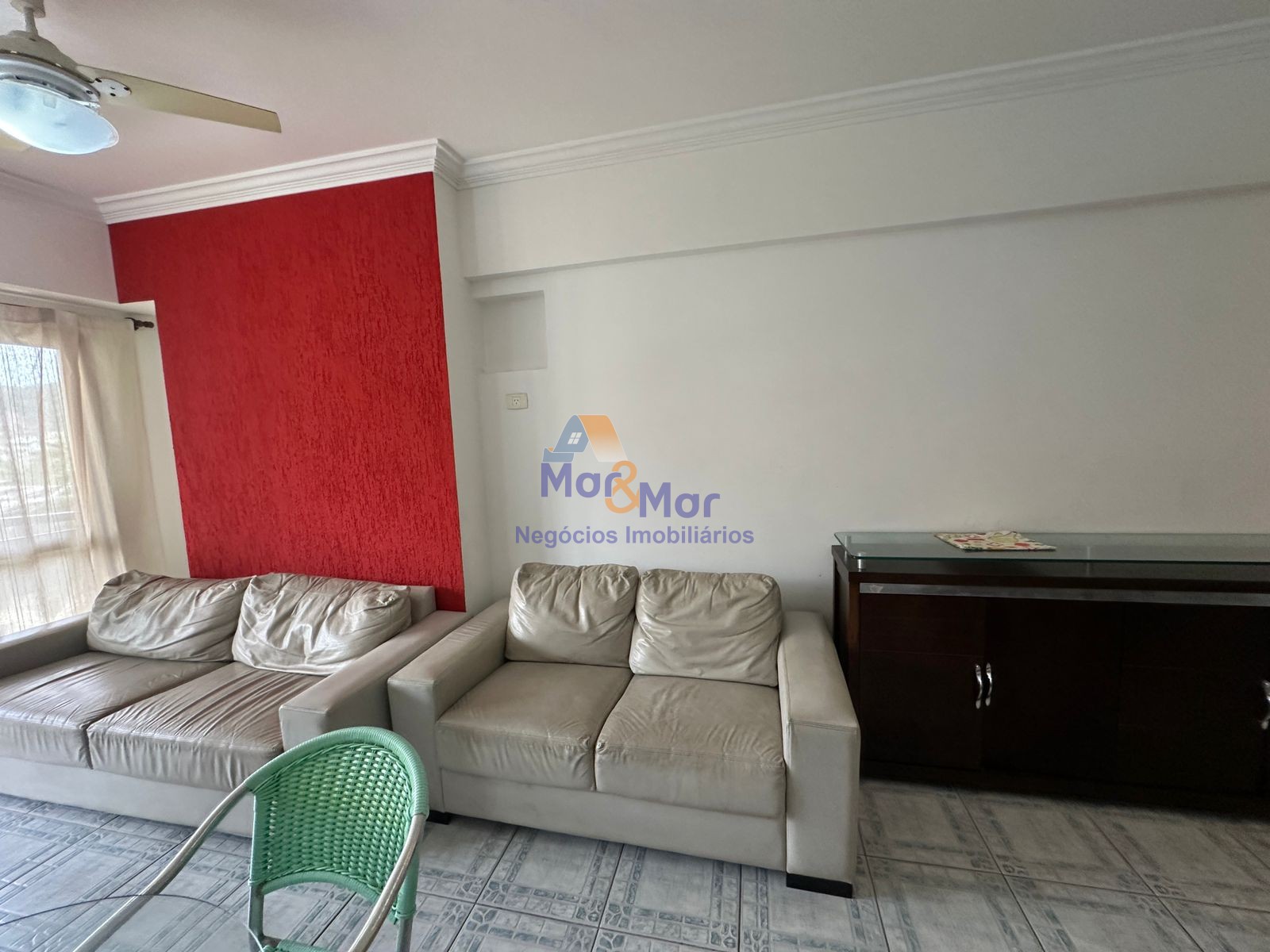 Apartamento na Praia da Enseada, Guarujá - SP