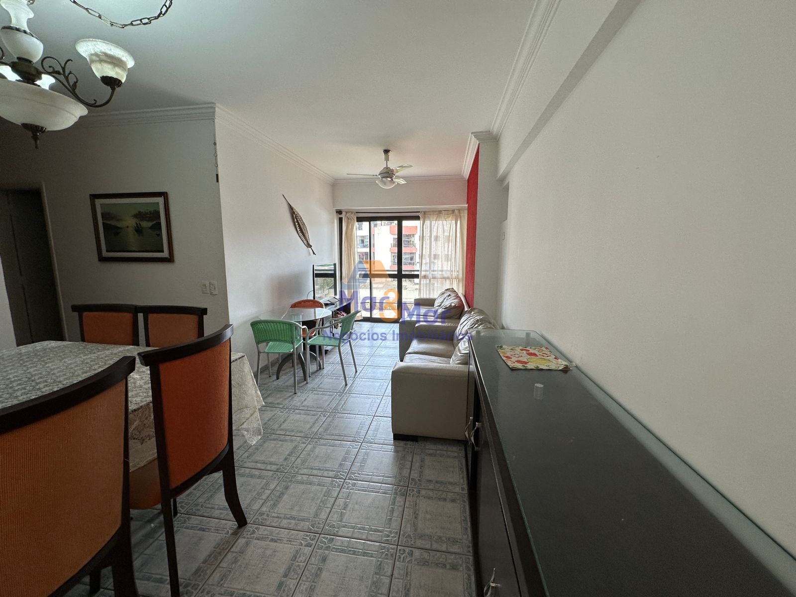 Apartamento na Praia da Enseada, Guarujá - SP