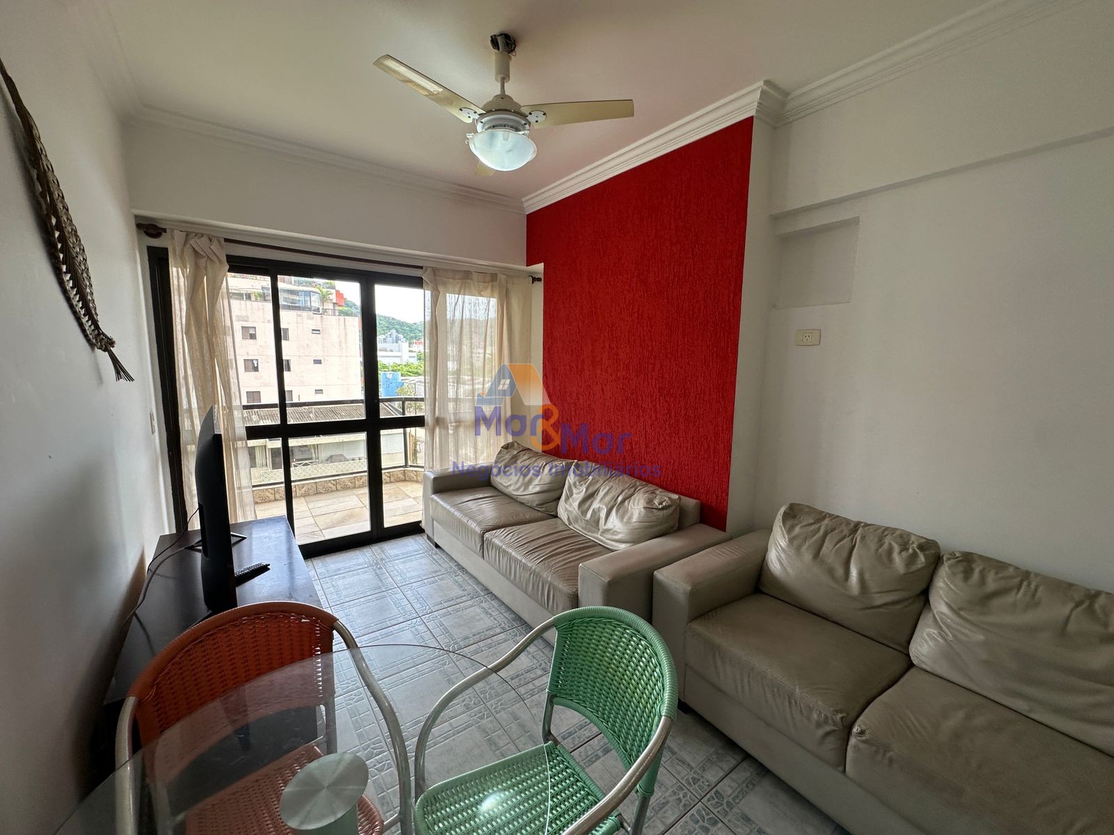 Apartamento na Praia da Enseada, Guarujá - SP