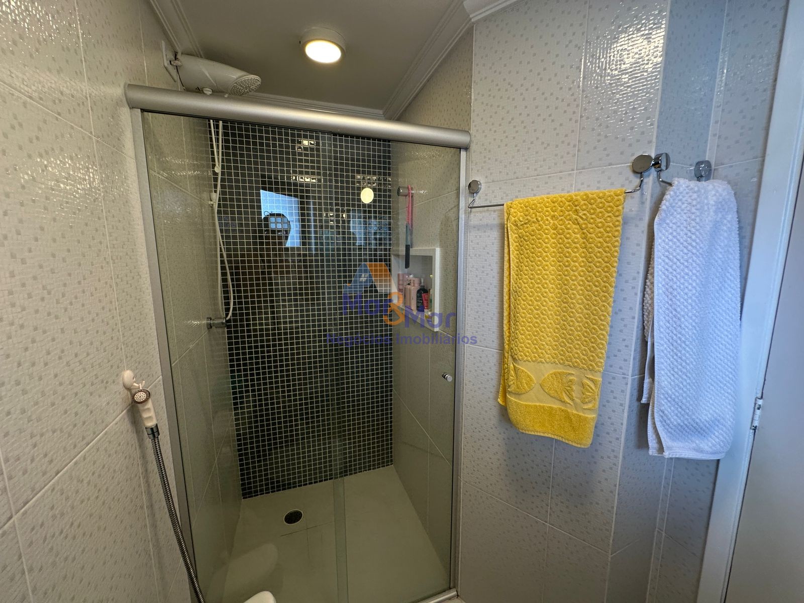 Apartamento na Praia da Enseada, Guarujá - SP