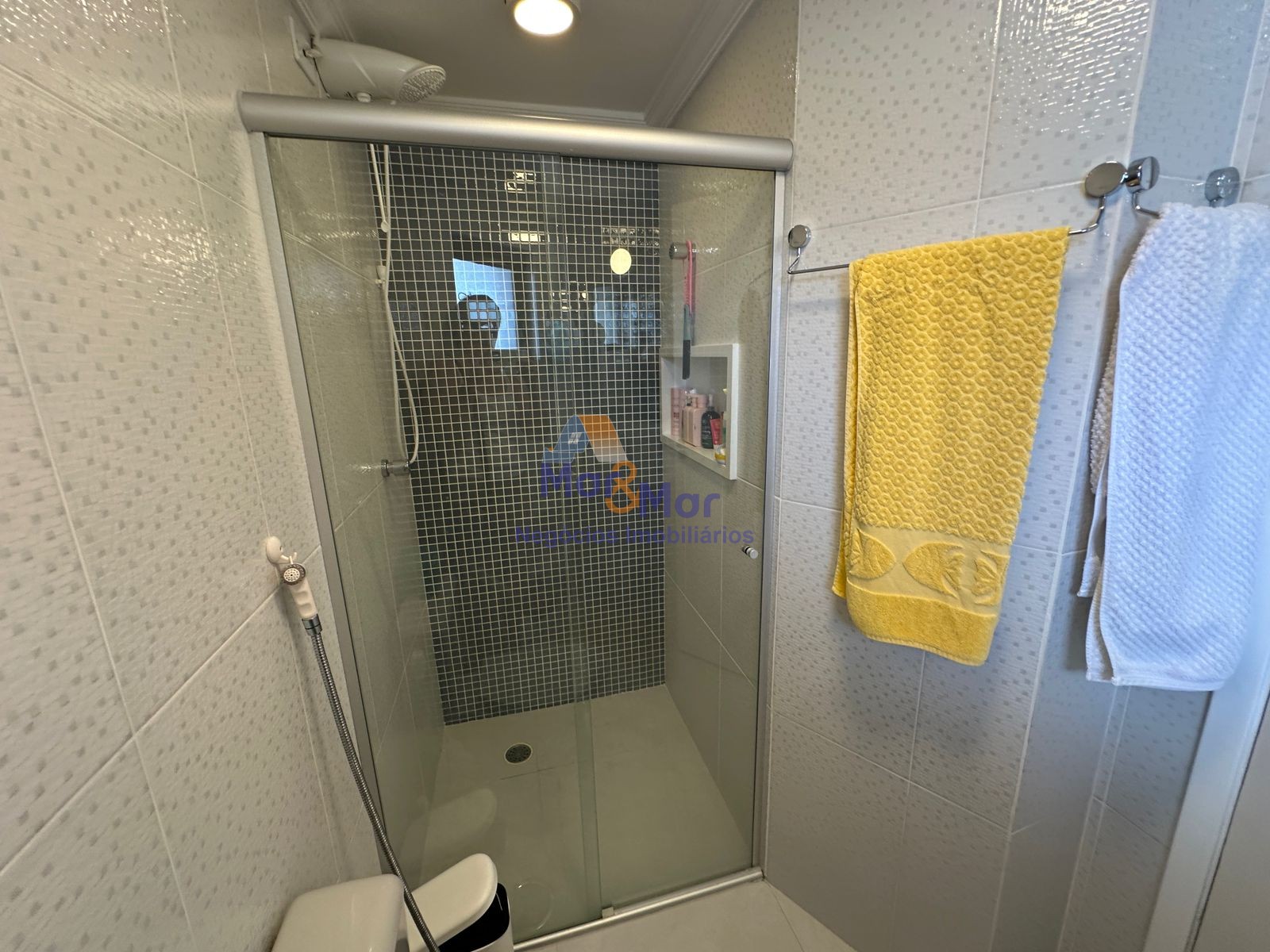 Apartamento na Praia da Enseada, Guarujá - SP