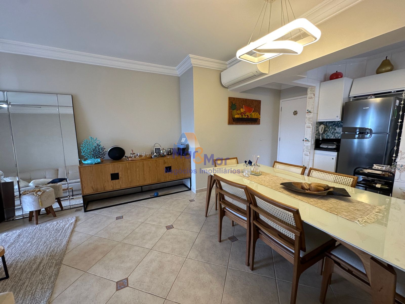 Apartamento na Praia da Enseada, Guarujá - SP