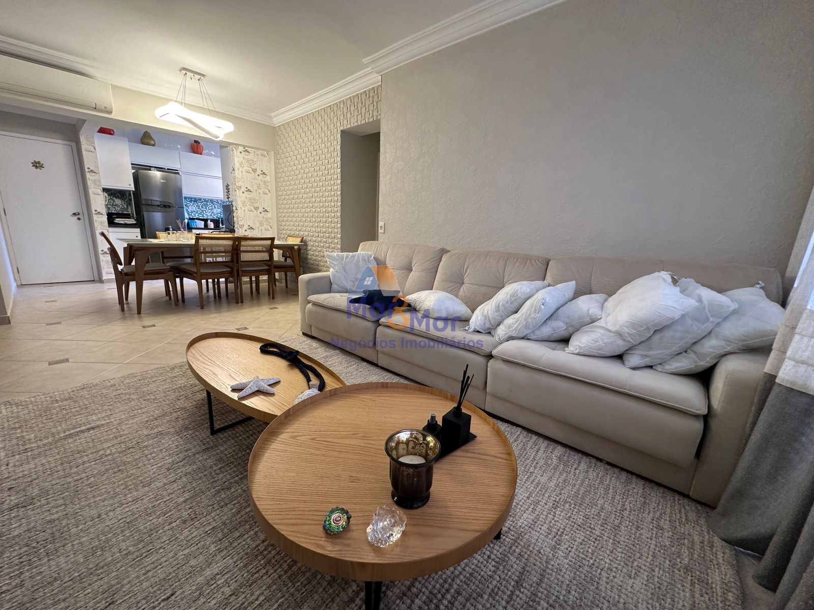 Apartamento na Praia da Enseada, Guarujá - SP