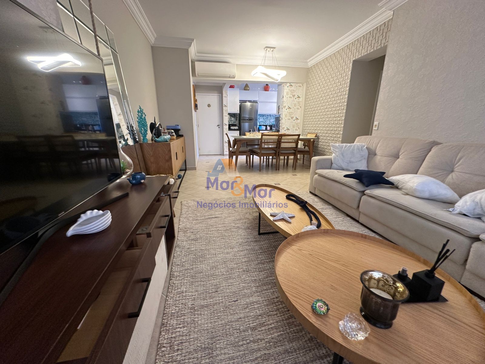 Apartamento na Praia da Enseada, Guarujá - SP