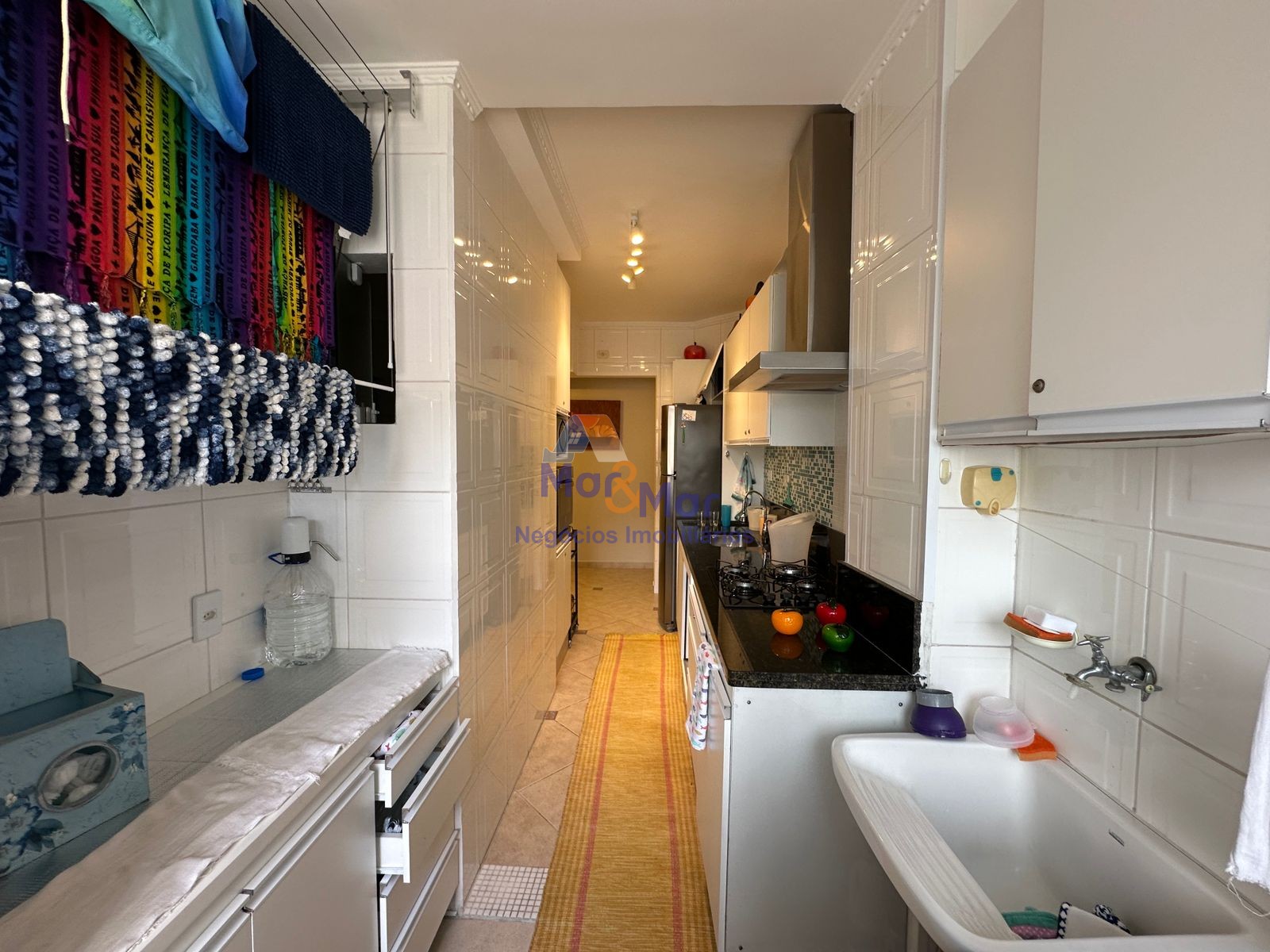 Apartamento na Praia da Enseada, Guarujá - SP