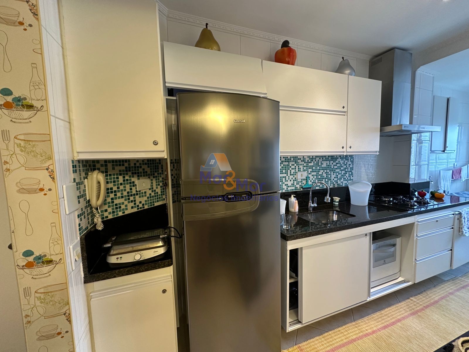 Apartamento na Praia da Enseada, Guarujá - SP