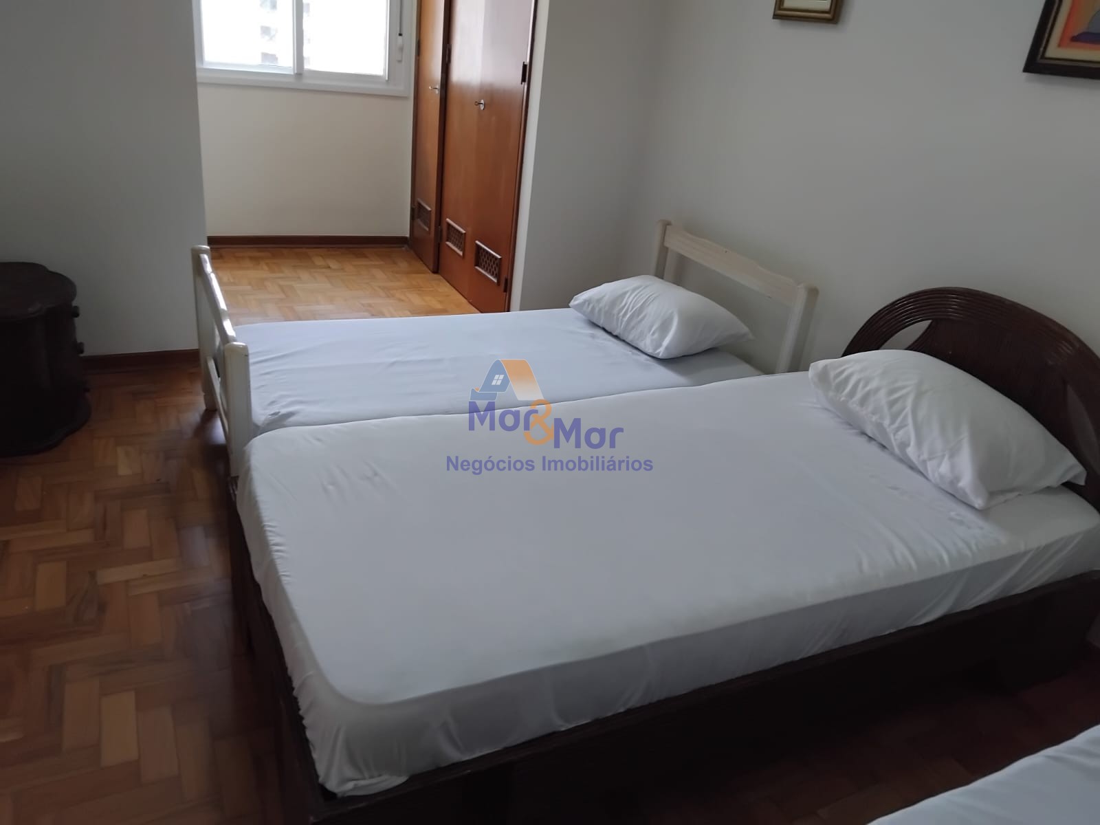 Apartamento Frente ao Mar nas Pitangueiras, Guarujá - SP