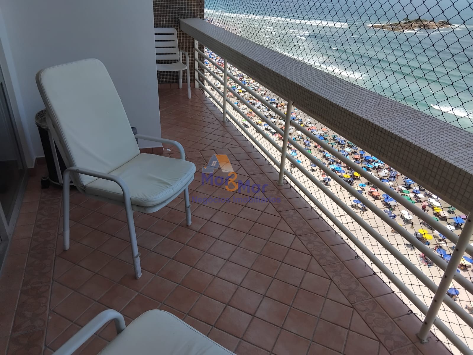 Apartamento Frente ao Mar nas Pitangueiras, Guarujá - SP