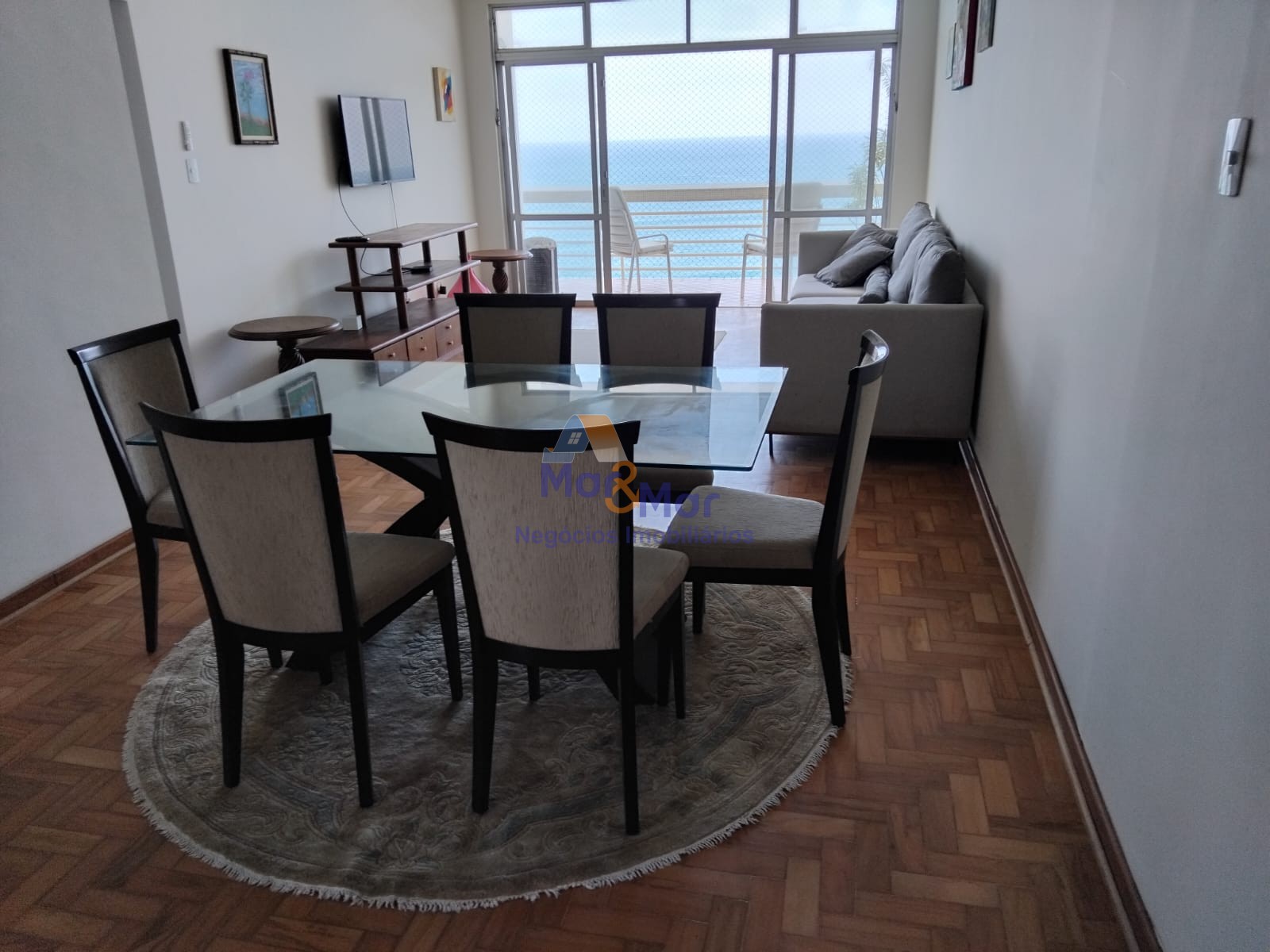 Apartamento Frente ao Mar nas Pitangueiras, Guarujá - SP