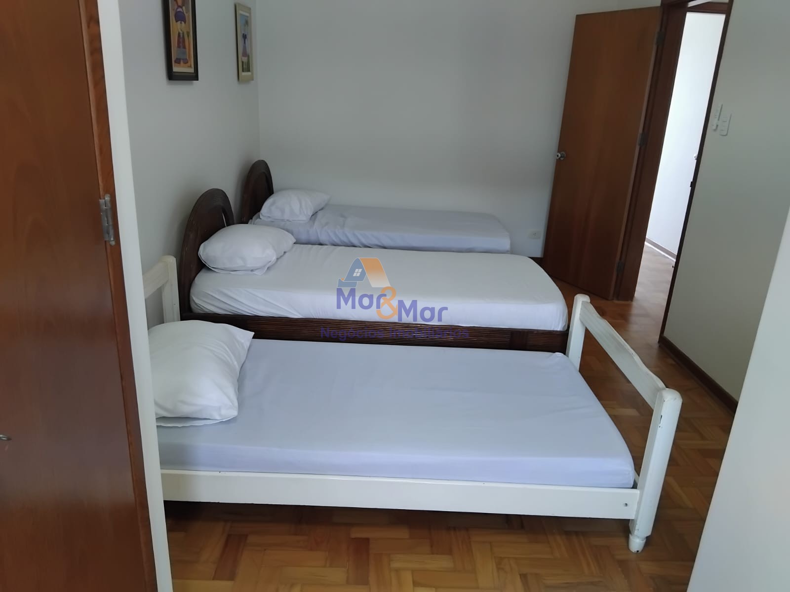 Apartamento Frente ao Mar nas Pitangueiras, Guarujá - SP