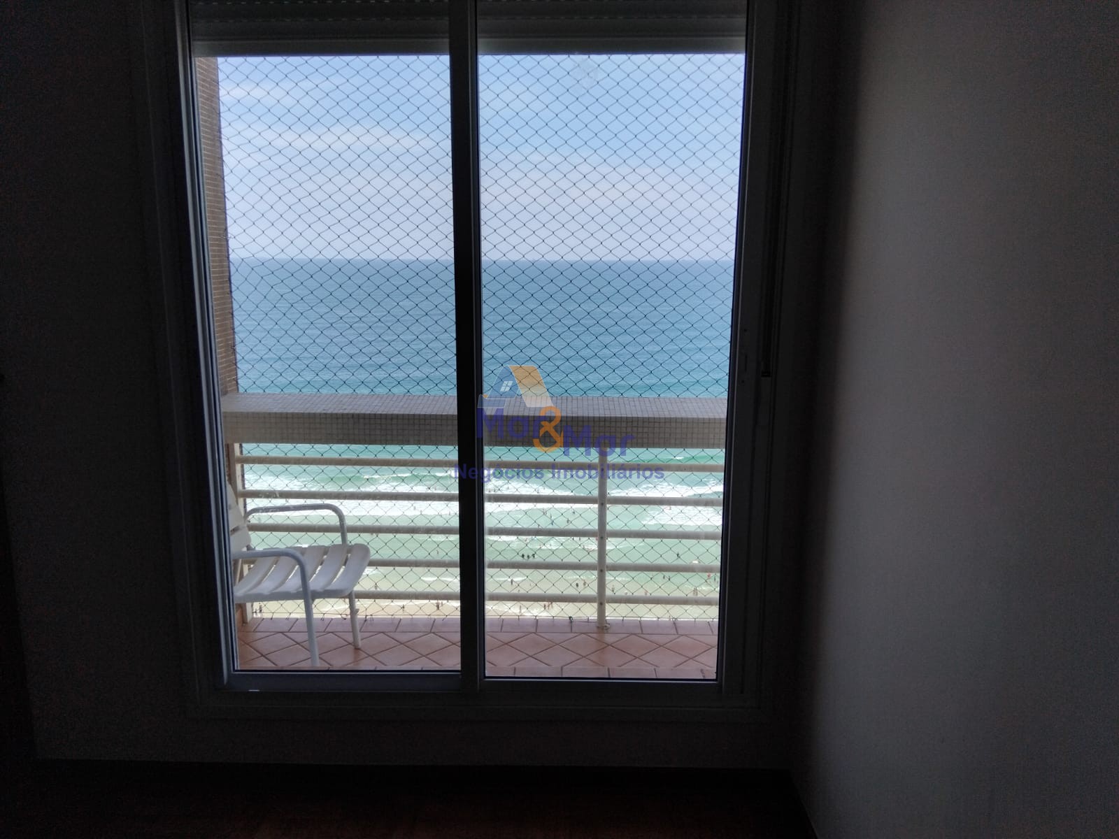 Apartamento Frente ao Mar nas Pitangueiras, Guarujá - SP