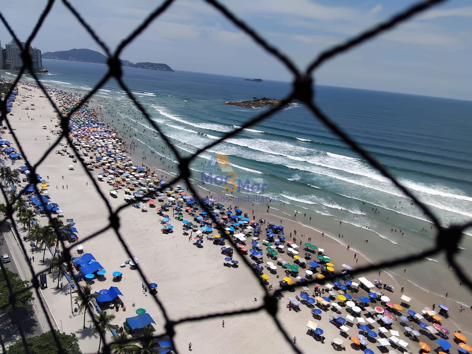 Apartamento Frente ao Mar nas Pitangueiras, Guarujá - SP