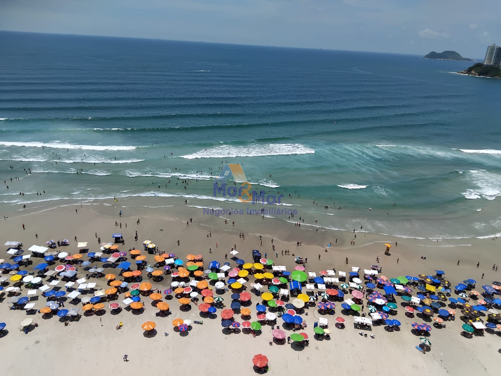 Apartamento Frente ao Mar nas Pitangueiras, Guarujá - SP