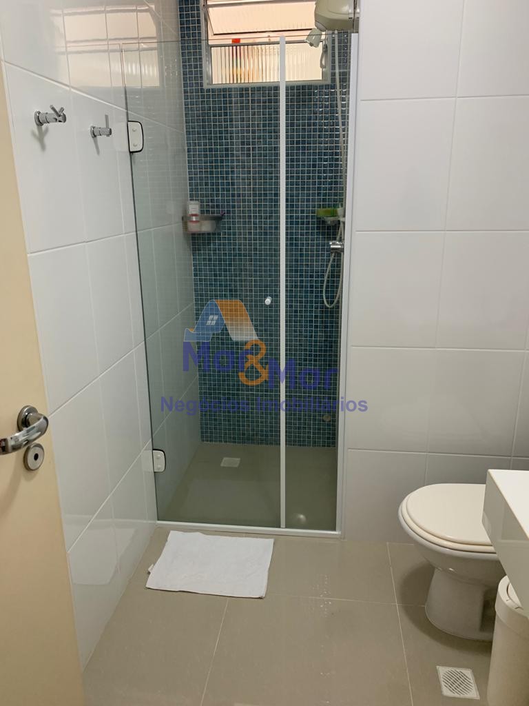 Apartamento na Praia das Pitangueiras, Guarujá - SP