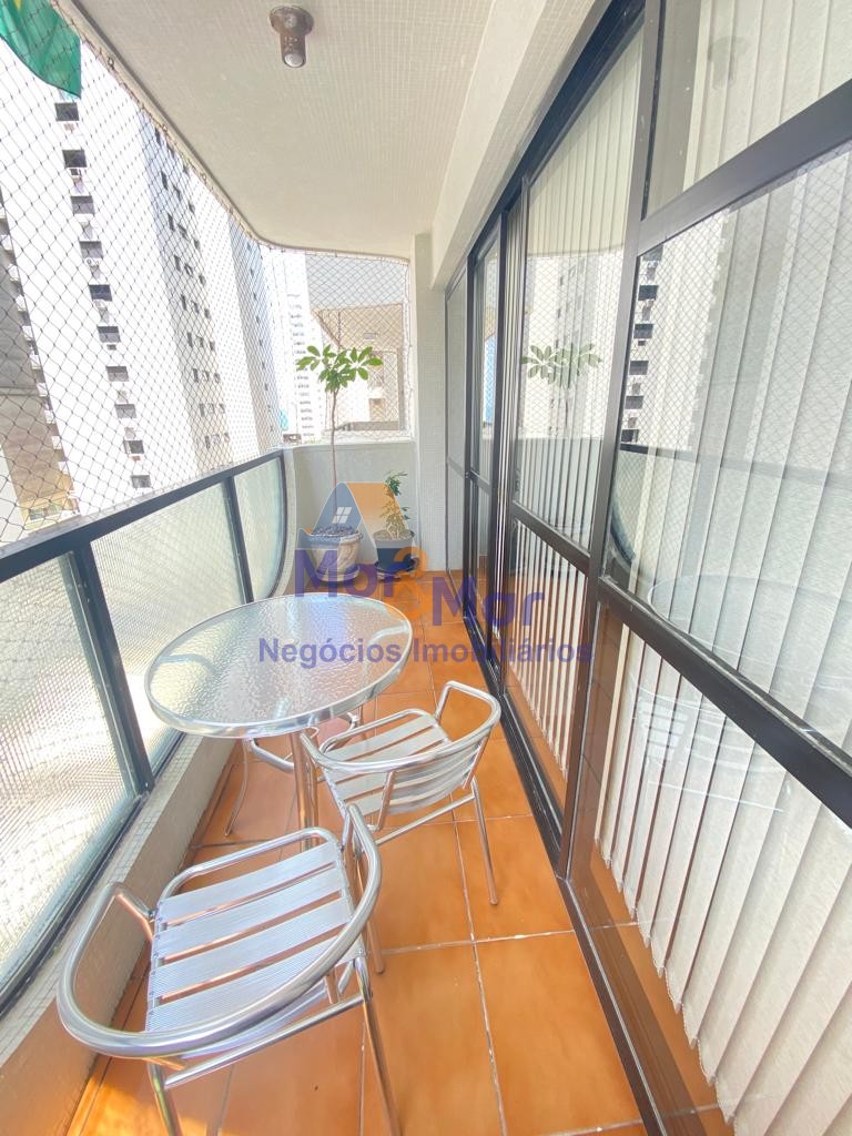 Apartamento na Praia das Pitangueiras, Guarujá - SP